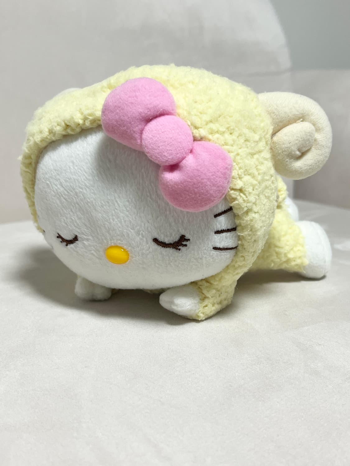 헬로키티 양 인형 고전 키티 인형 양키티 조디악 콜라보 상품이미지1