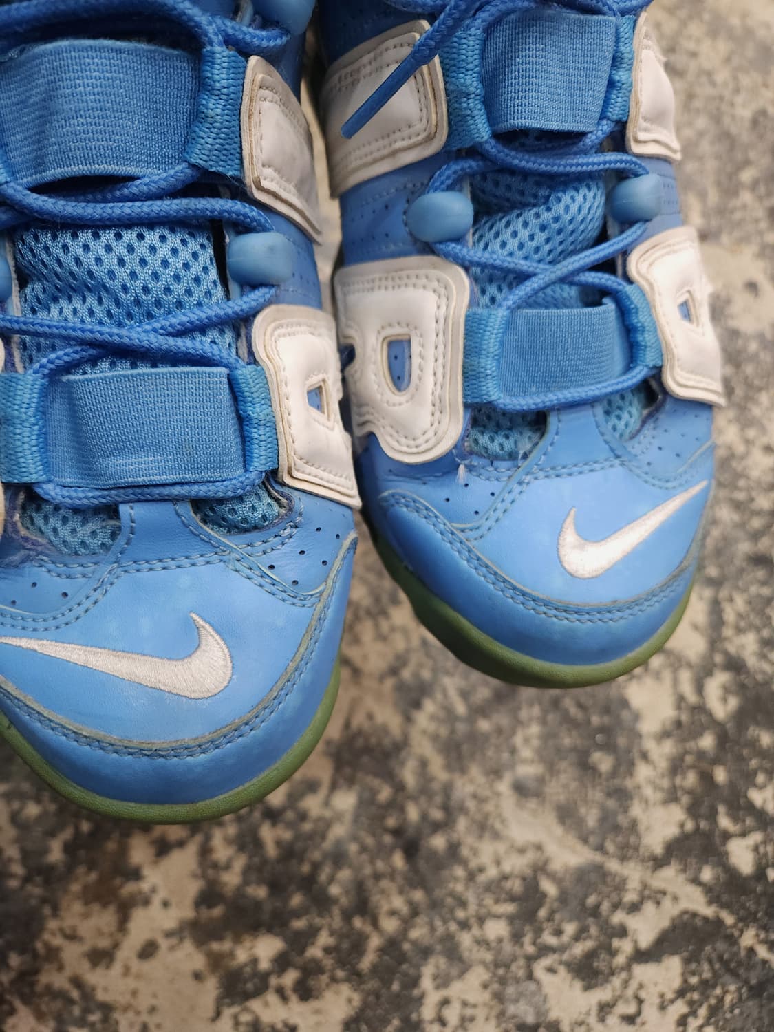 나이키 에어모어 업템포 유니버시티블루 255

 상품이미지10