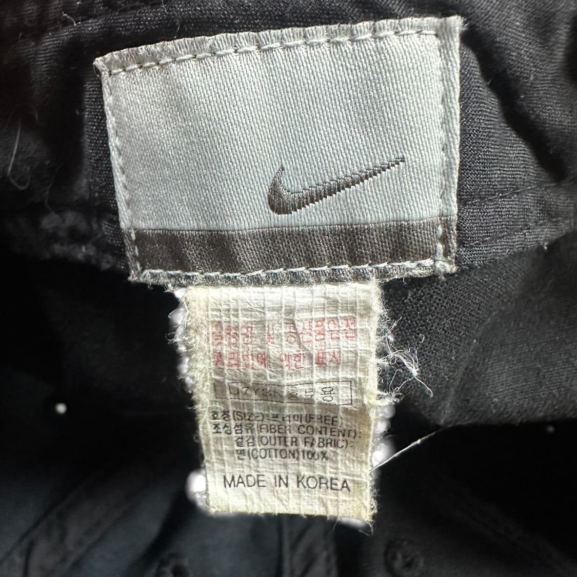 ✨ (바배) 나이키 블랙 레드 로고 볼캡 모자  상품이미지4