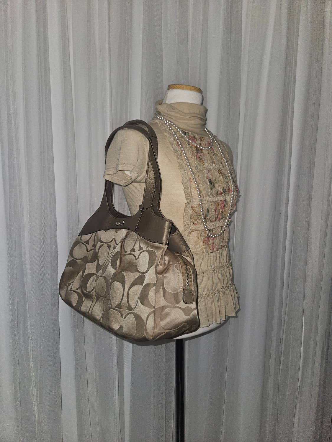 빈티지 오네갸루 실버베이지 코치백 상품이미지1