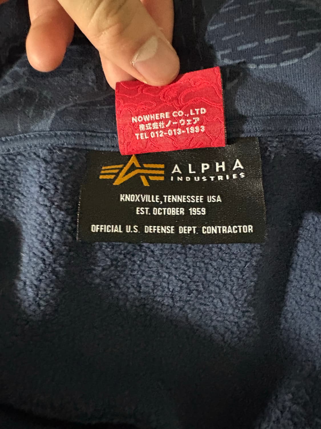 베이프 x 알파 인더스트리 샤크 풀 집 후드 네이비 판매합니다 상품이미지7