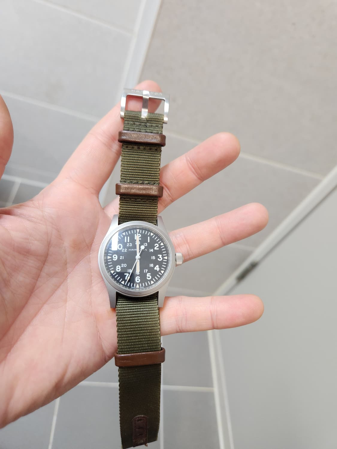 해밀턴 카키필드 메카니컬 38 나토블랙 상품이미지7