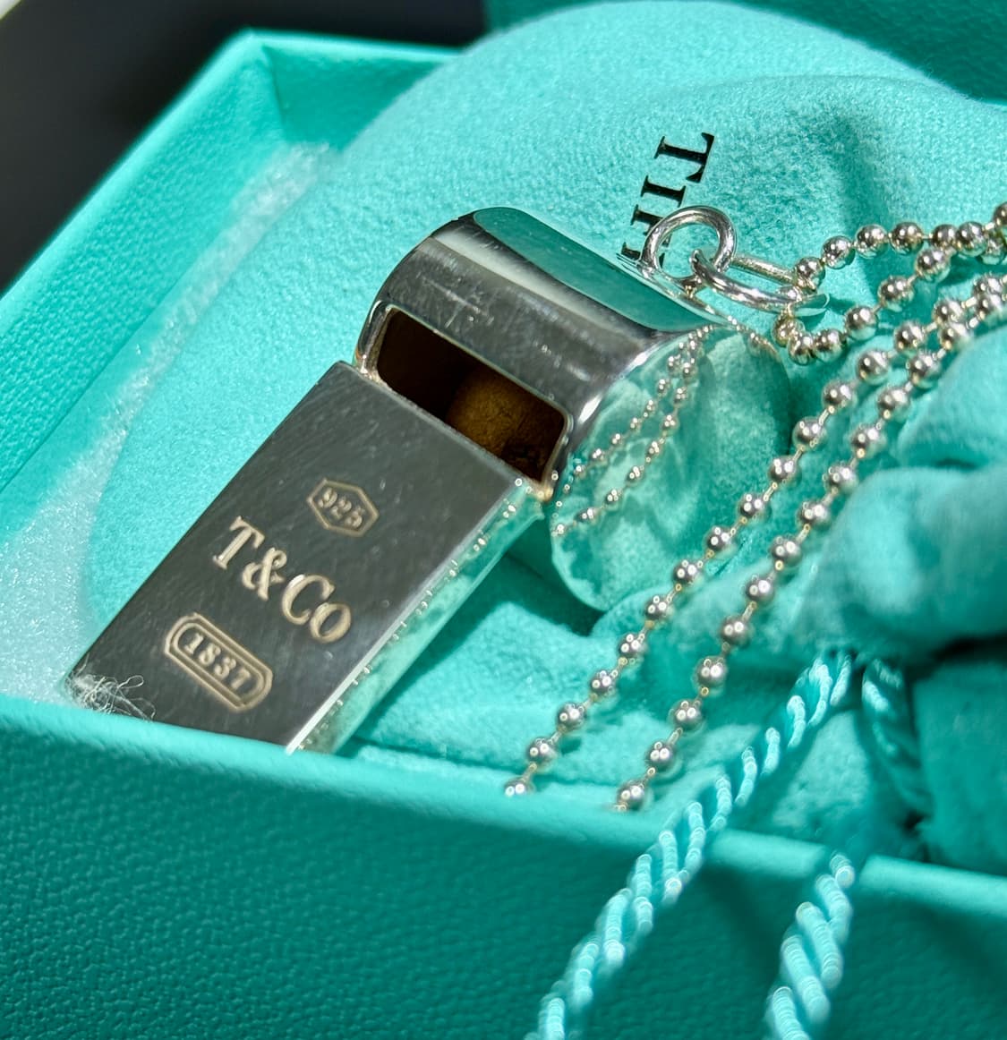 Tiffany&Co 티파니 1839 휘슬 상품이미지3