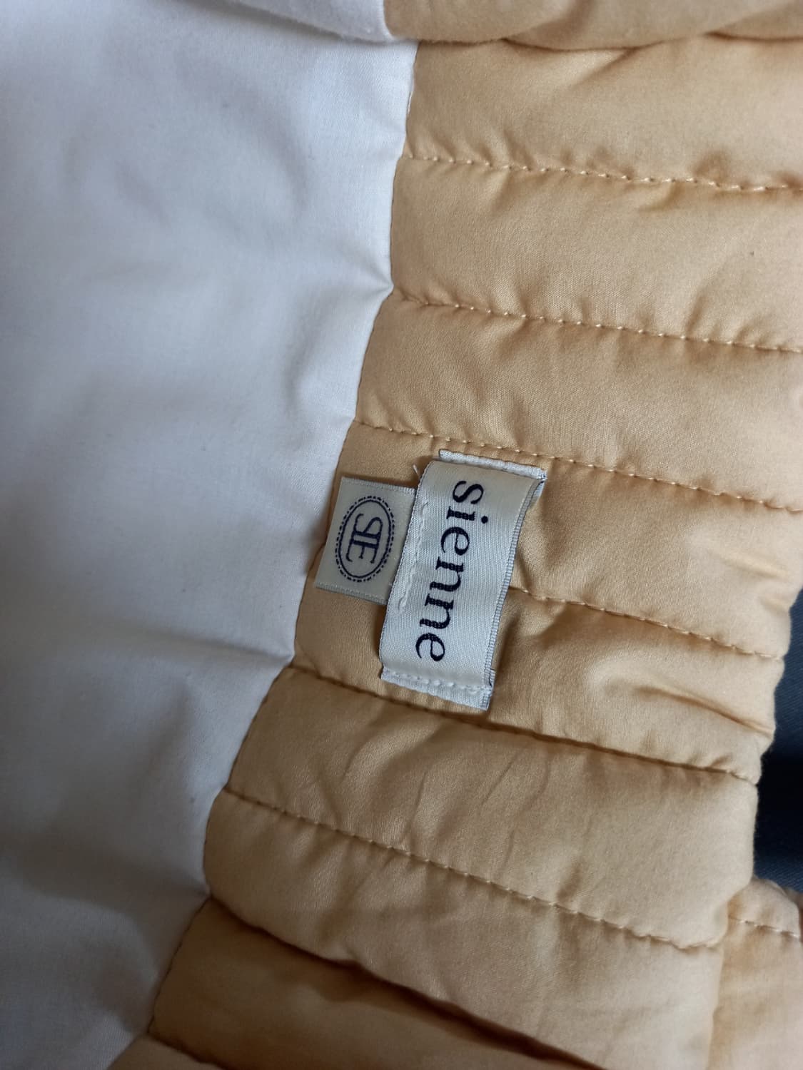 씨엔느 패딩 퀄팅 토트백 상품이미지7