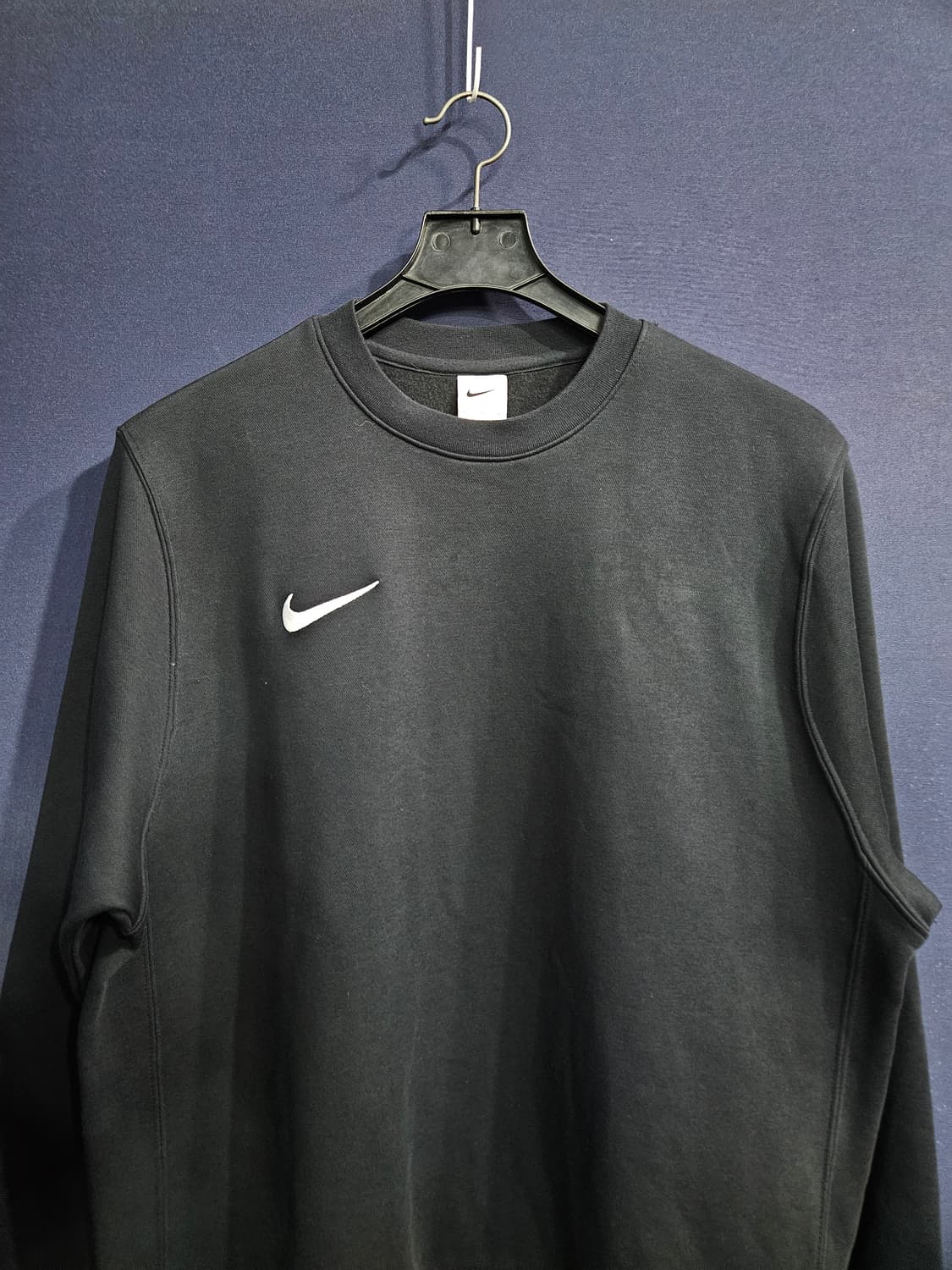 나이키 자수 블랙컬러 남성 105 기모 맨투맨  상품이미지7