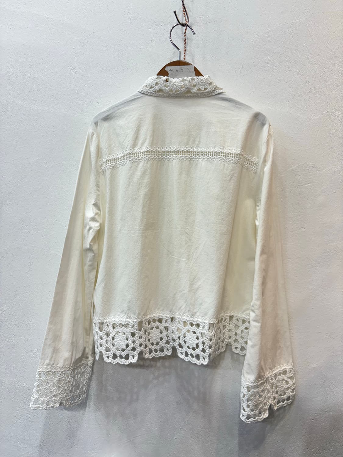 자라 펀칭 레이스 블라우스  상품이미지2