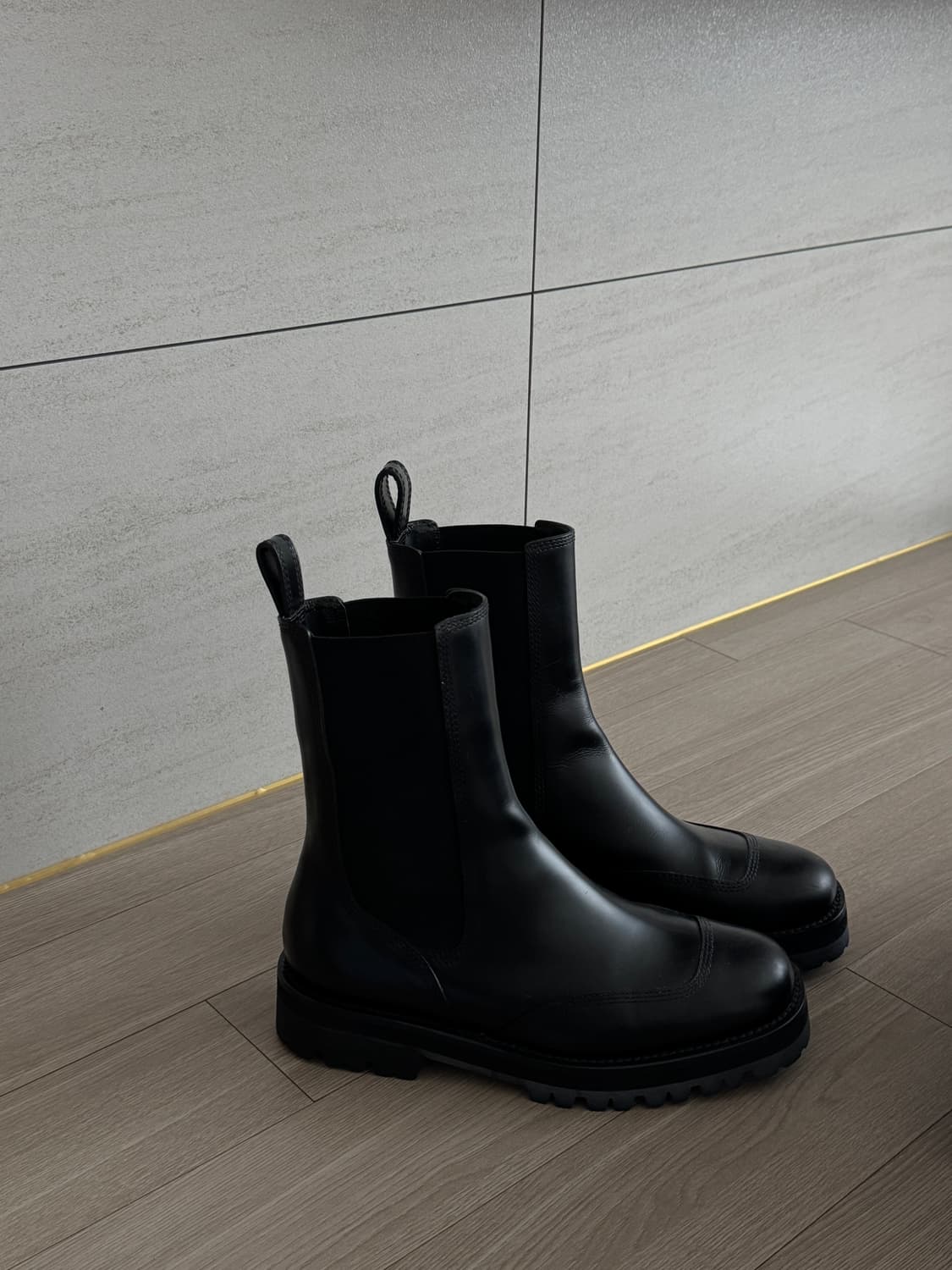 <실착 2회🖤> 드리스반노튼(Dries Van Noten) 첼시부츠 상품이미지4