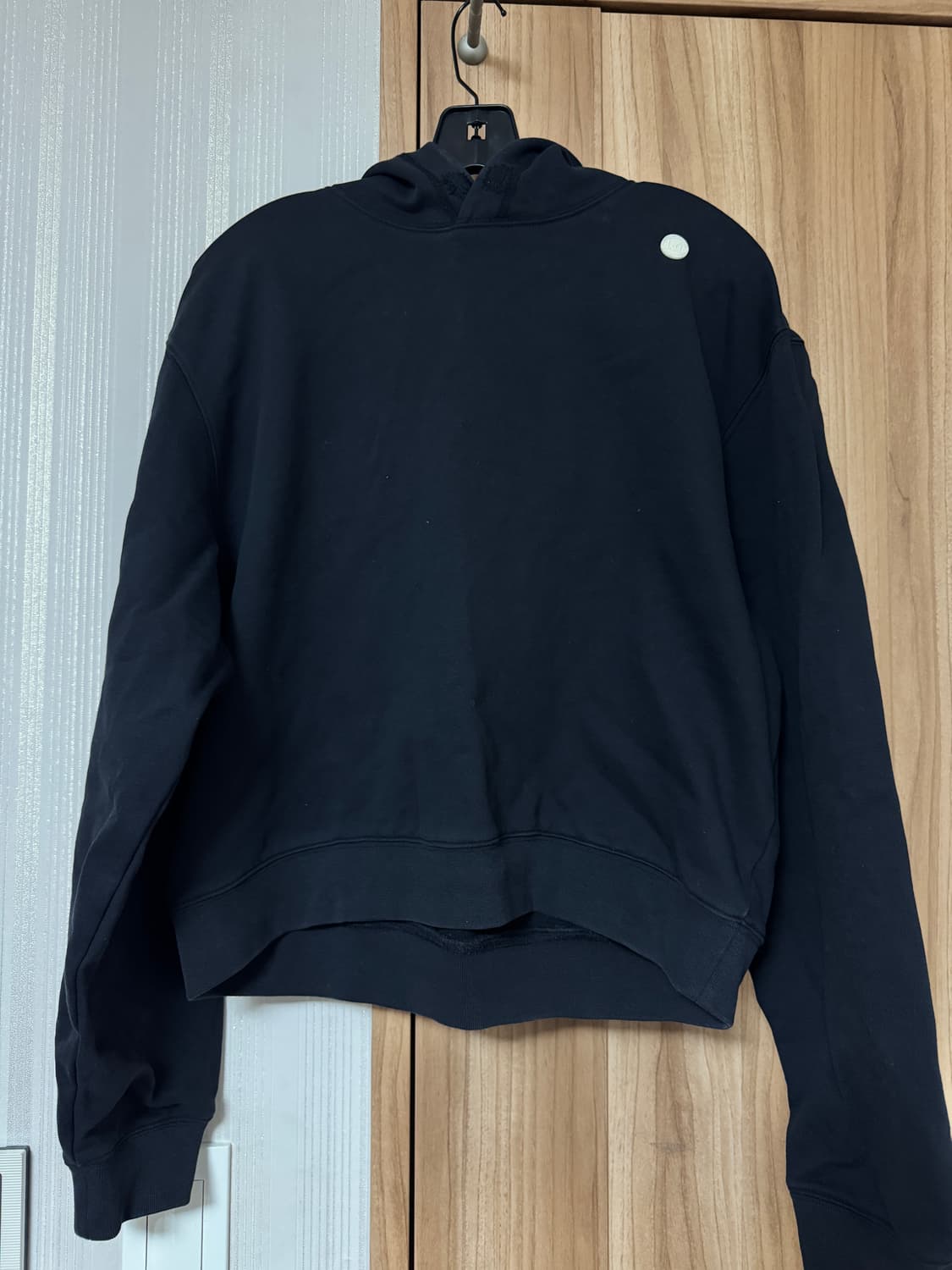 렉토 김수현 눈물의 여왕 크롭 후드티 상품이미지4