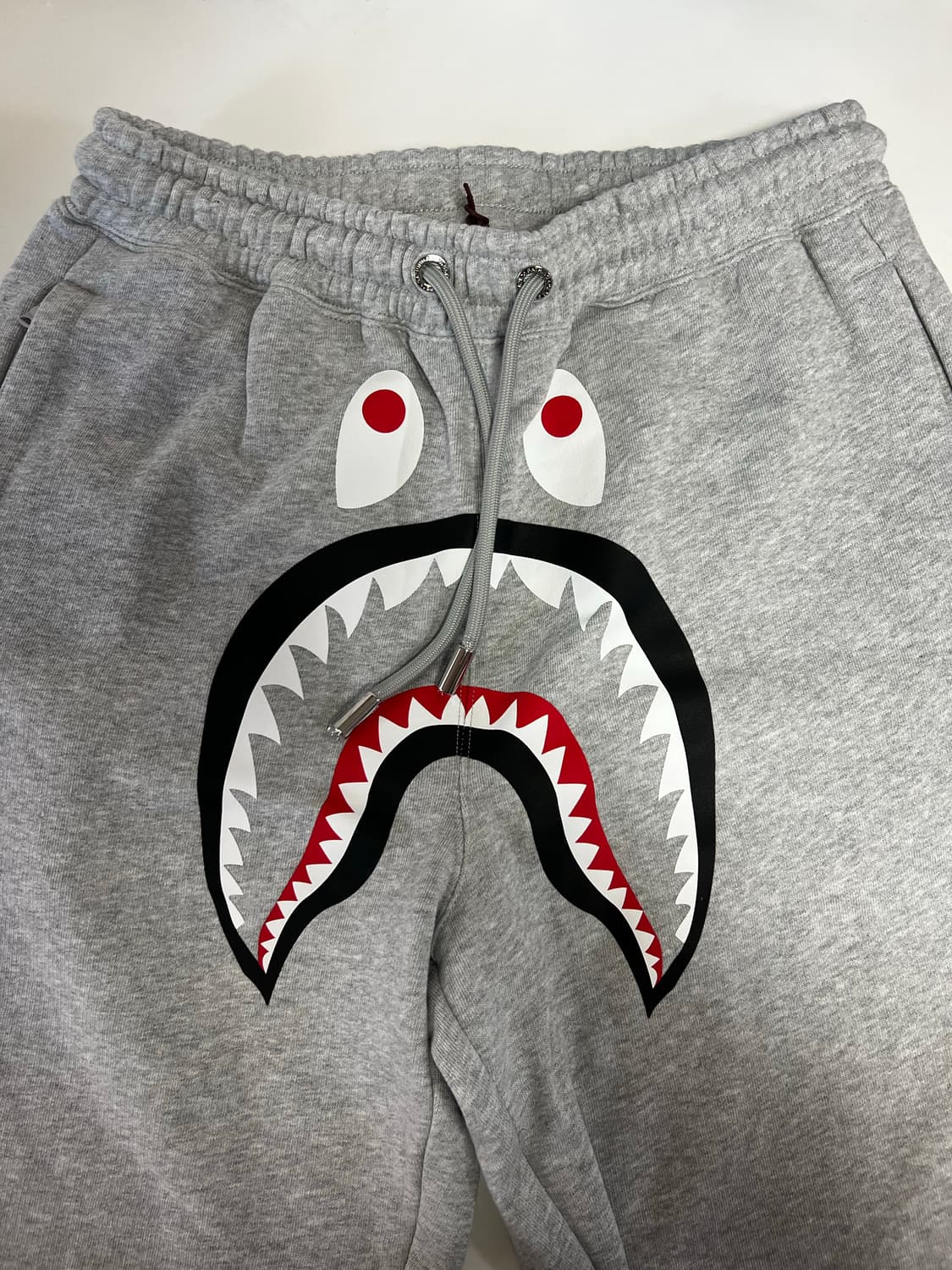 [새상품] 베이프 샤크 릴렉스드 핏 스웨트 팬츠 L 상품이미지2