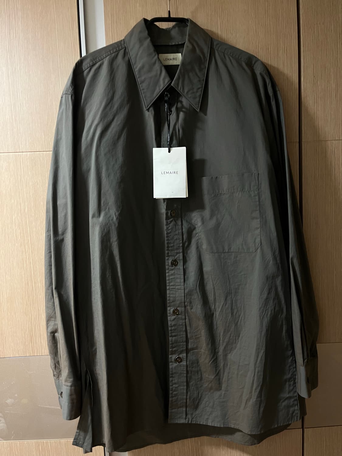 르메르 20시즌 스트레이트 카라 셔츠 커피색 46사이즈 팝니다 상품이미지1