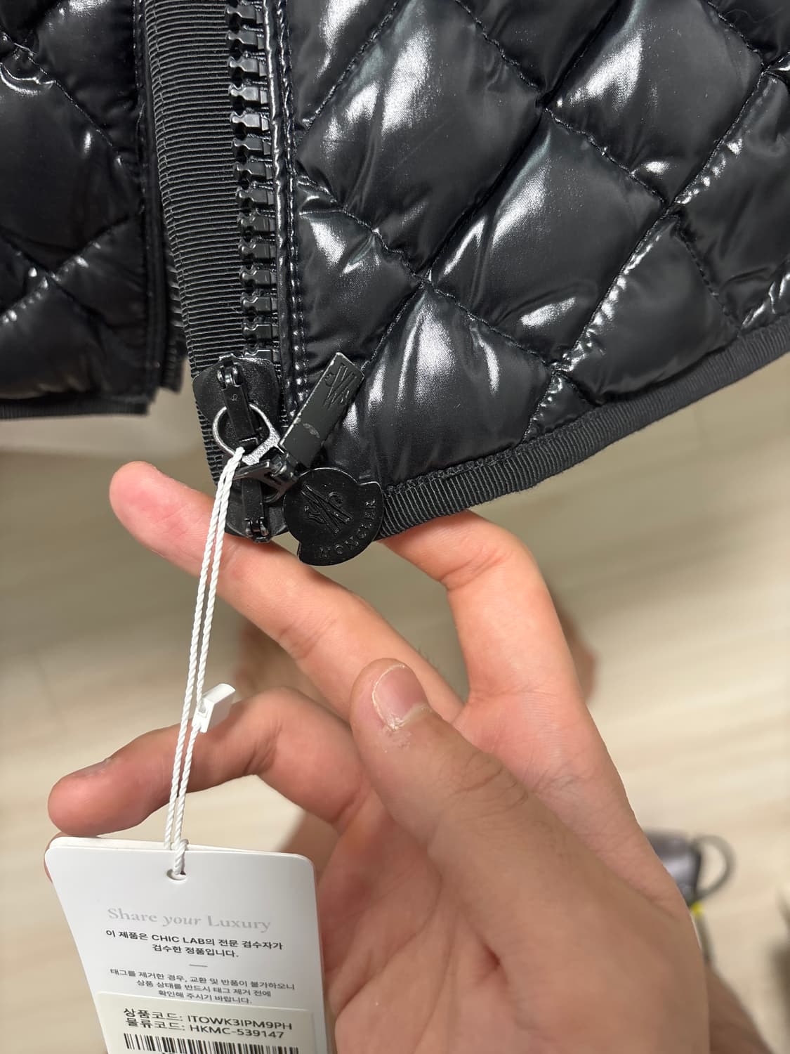 몽클레르 경량 패딩 블랙 ONE SIZE 상품이미지4