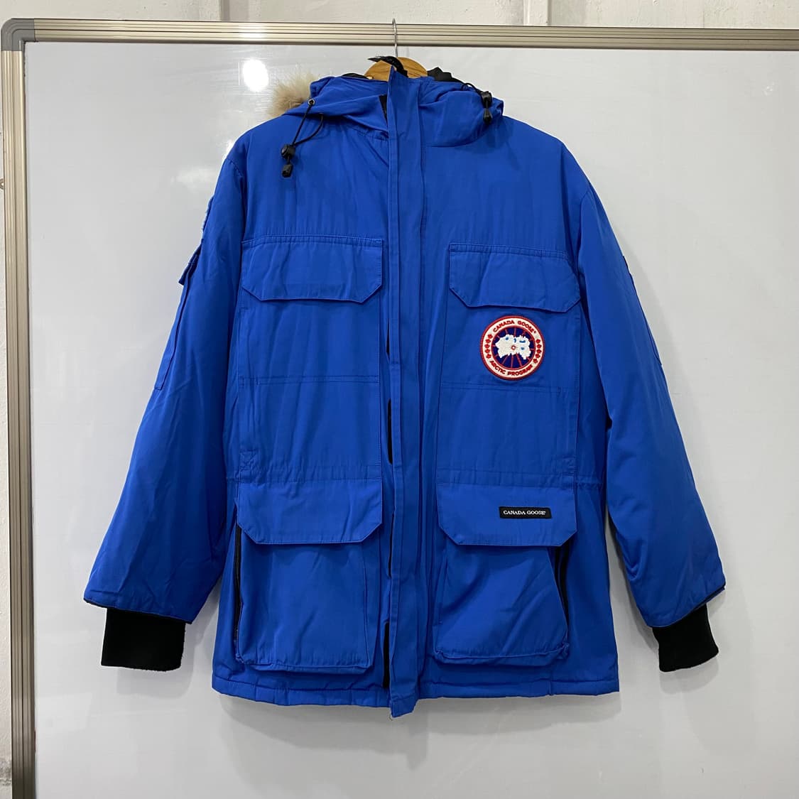 캐나다구스 패치 털 파카 (XS) 상품이미지3