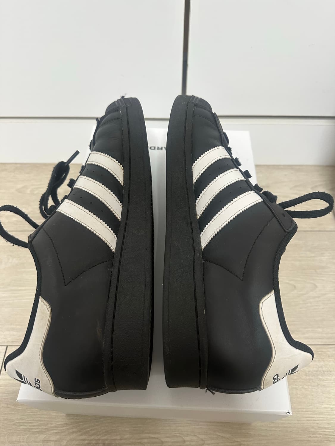 아디다스 슈퍼스타 코어 블랙 화이트 285 상품이미지6