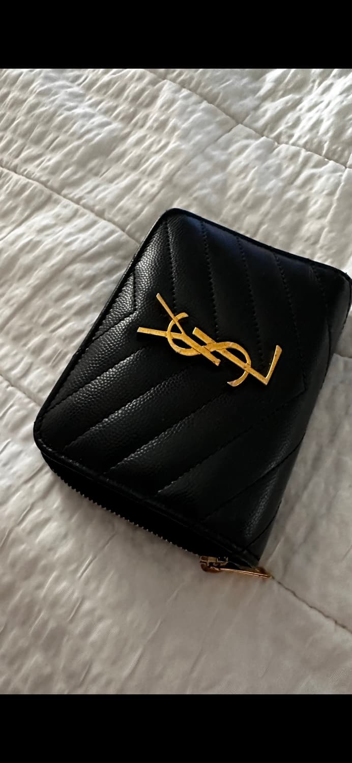 입생로랑 캐비어 반지갑 상품이미지3