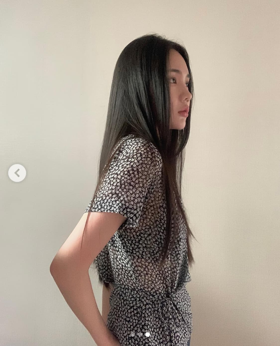 오브네어 ovneir 누가영 클레어 블라우스 플로럴 상품이미지1