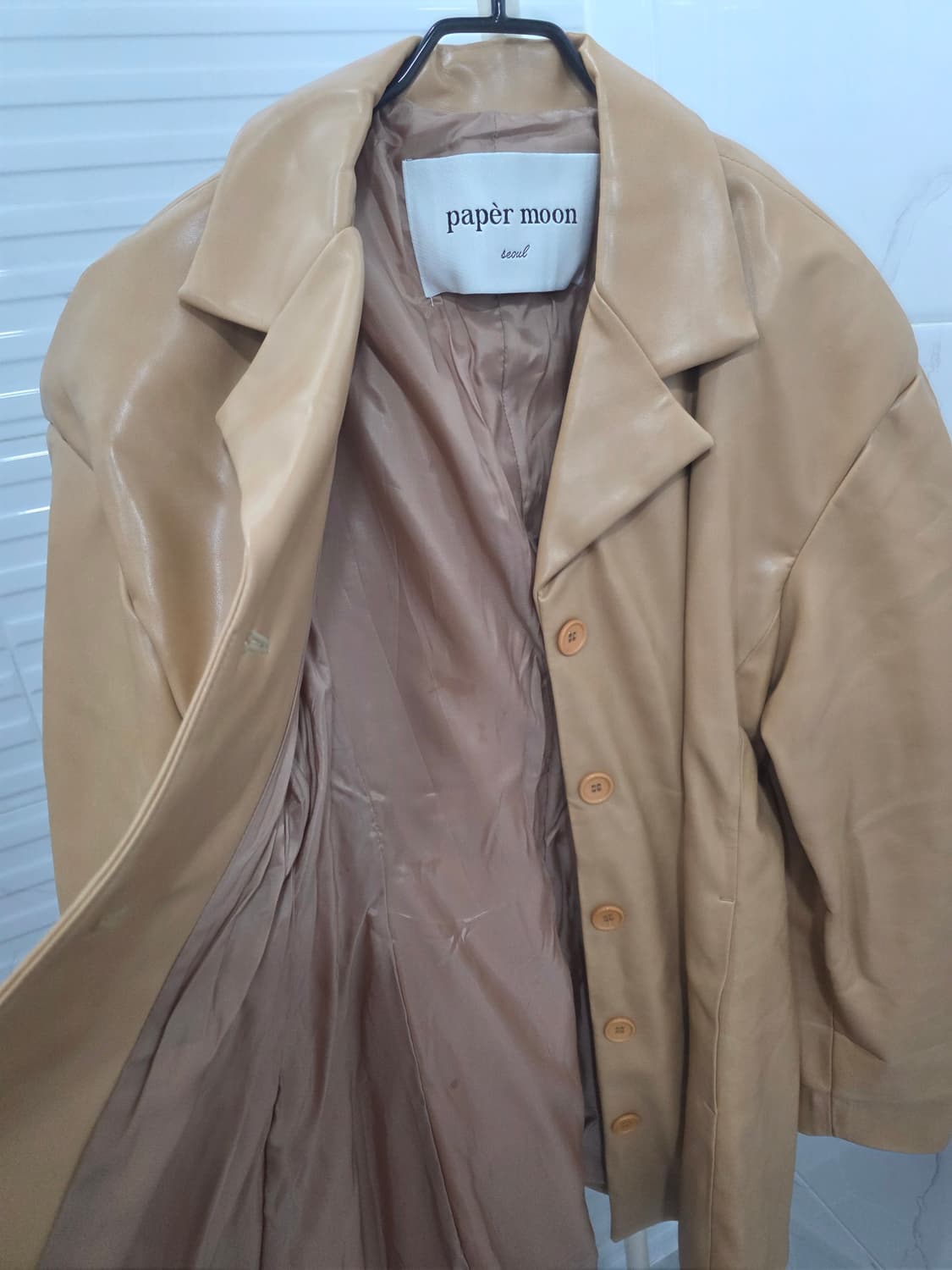 페이퍼문 베이지 페이크레더 자켓 상품이미지5