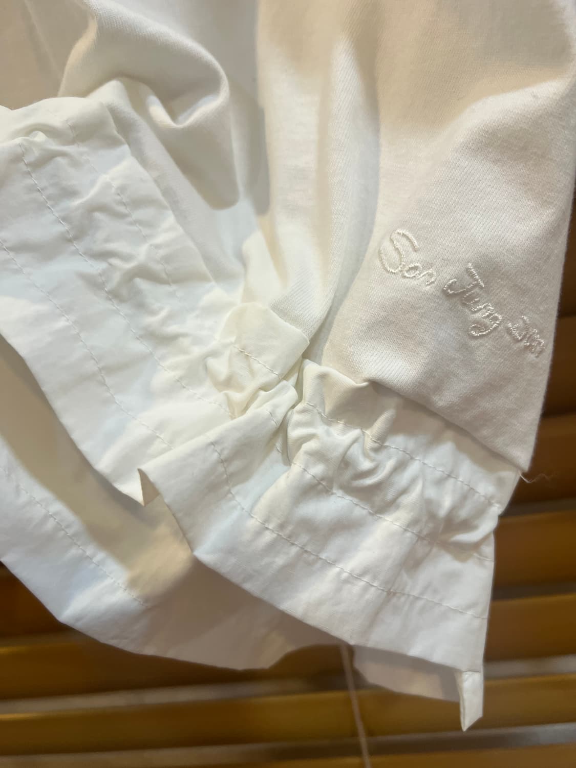 손정완 여성 아이보리 스트링배색 코튼티셔츠 상품이미지5