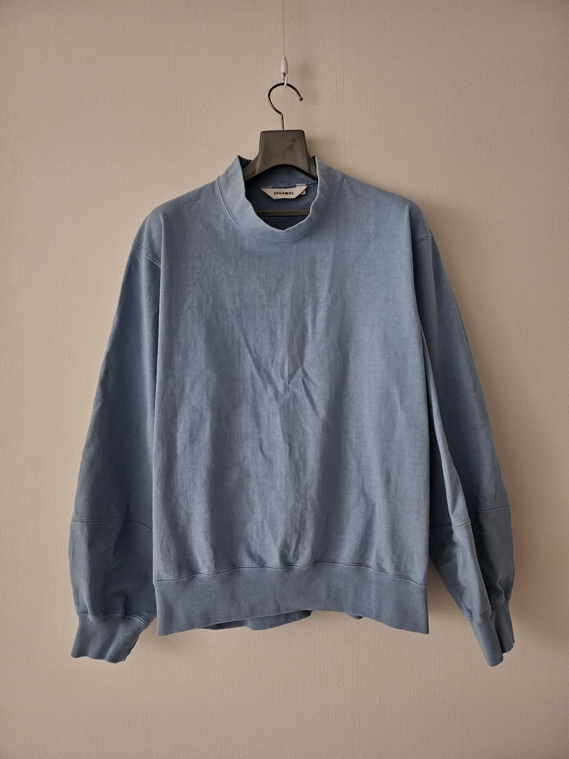 디가웰 DIGAWEL 스웻셔츠 상품이미지1