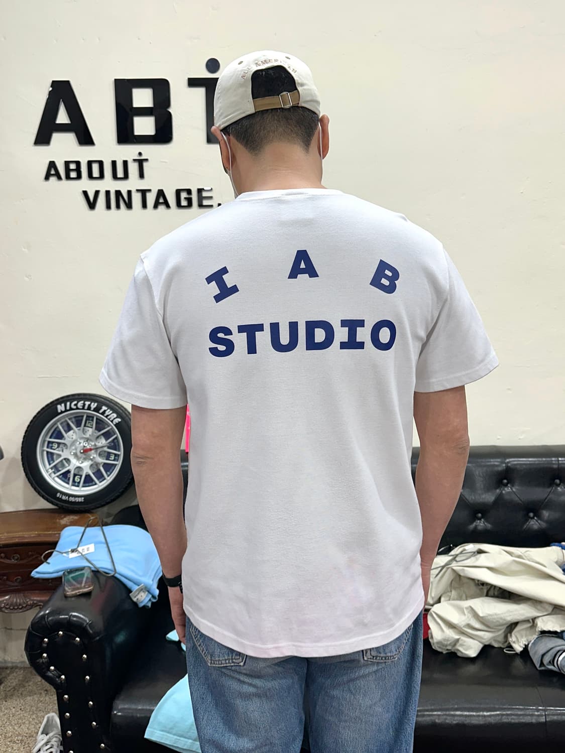 아이앱스튜디오 화이트 반팔셔츠 L 상품이미지3