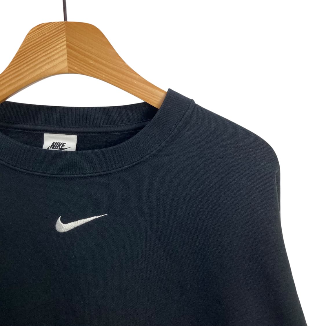 나이키 스우시 블랙 맨투맨 상품이미지3