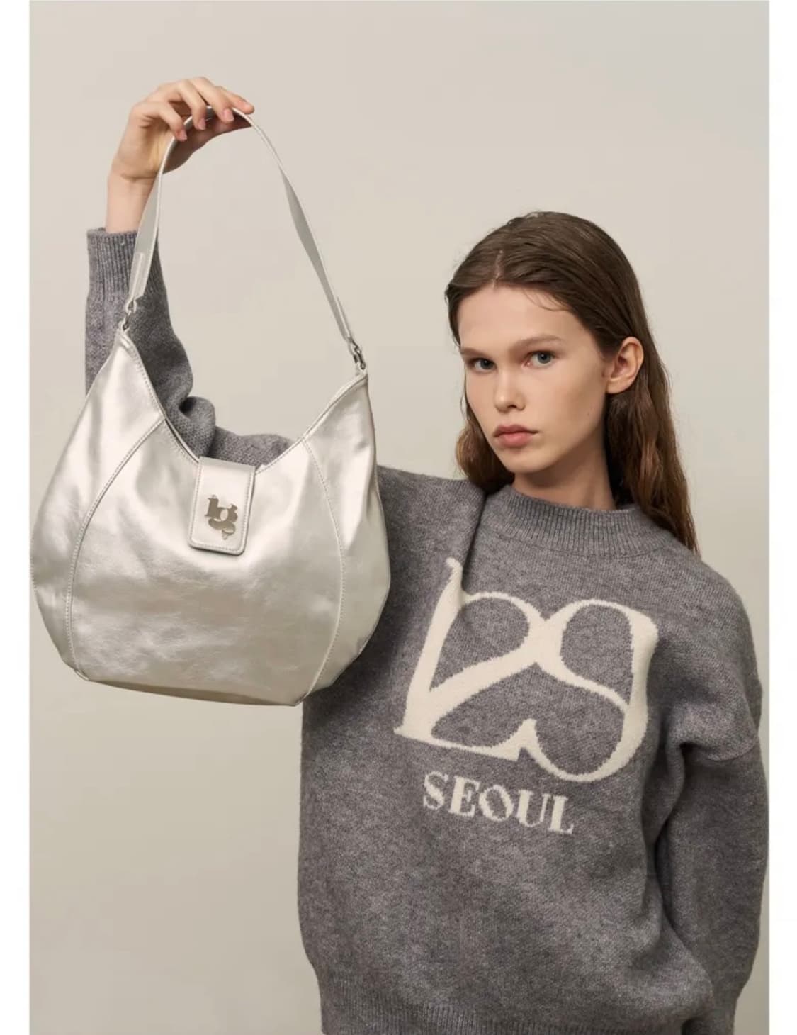 일리고 라인 호보백 실버 상품이미지2