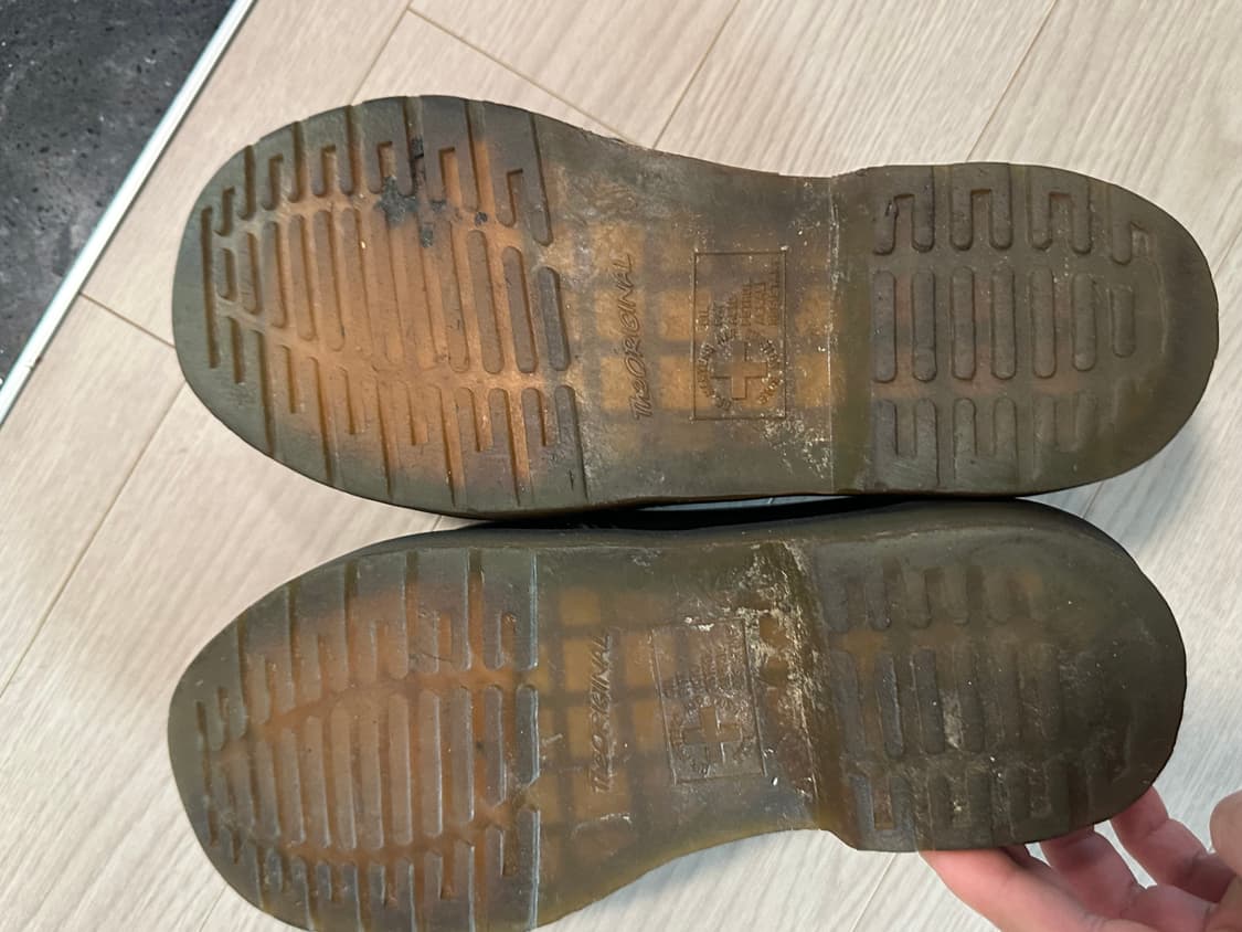 닥터마틴 250 사이즈 팝니다 상품이미지5