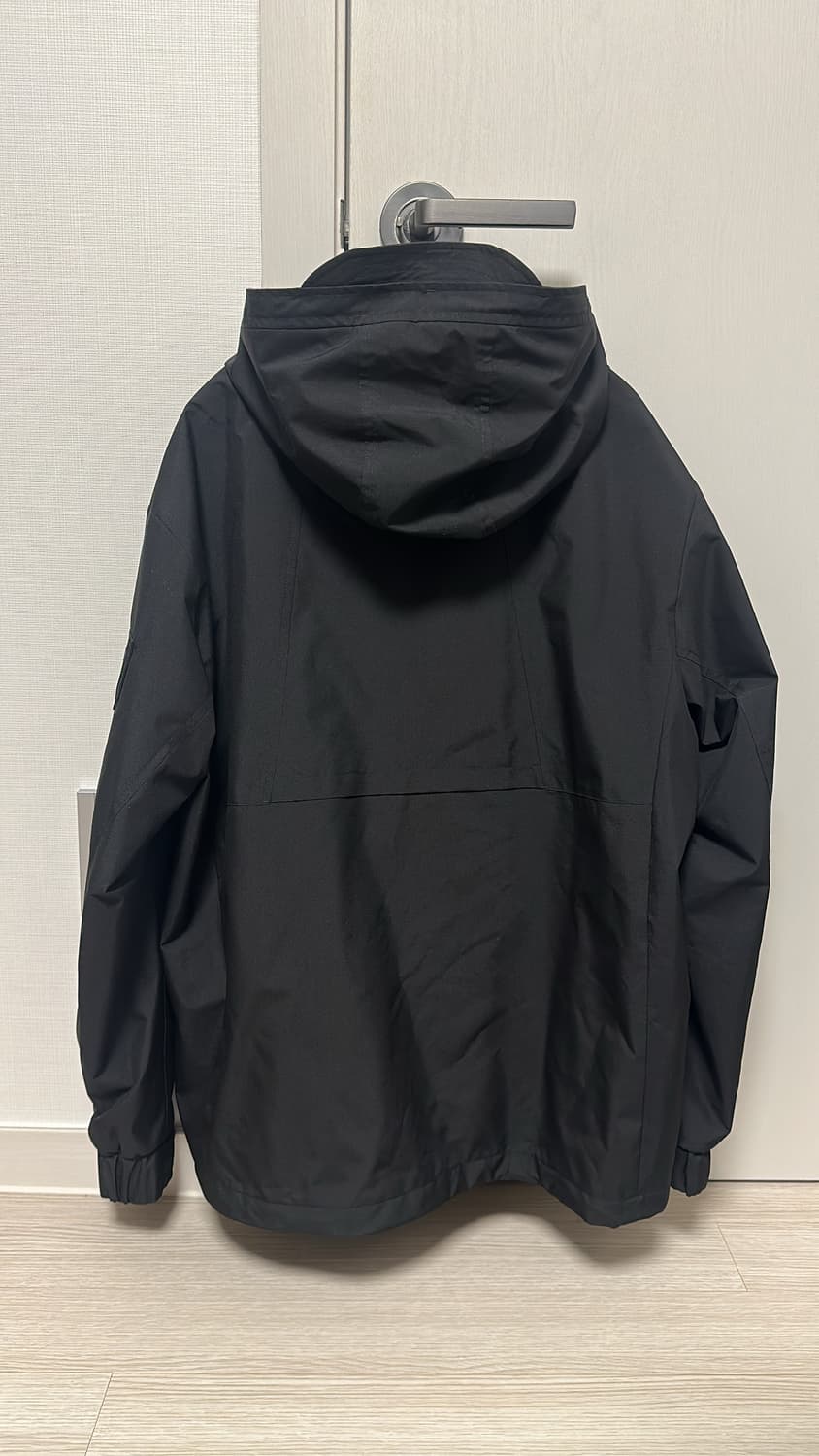 데상트 듀얼리스 헬리움 필로우 자켓 상품이미지2