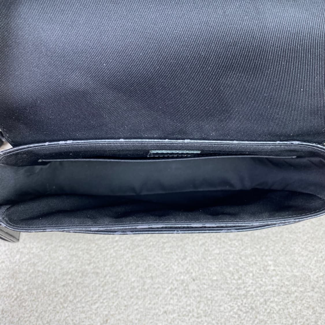 루이비통 메신저백 디스트릭트 pm  상품이미지10