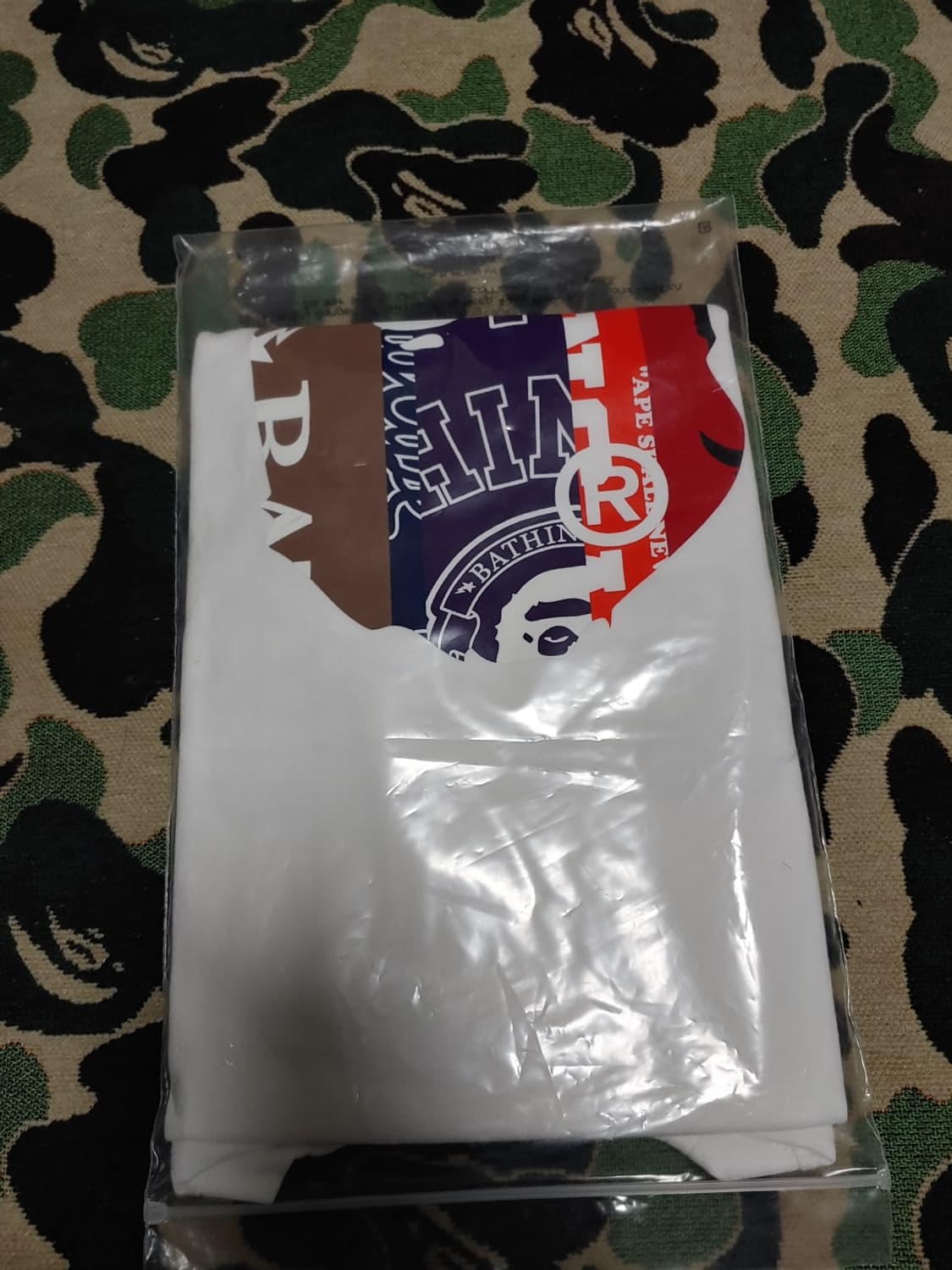 [2XL] 베이프 팬 스카프 빅에이프 반팔티 화이트 상품이미지3