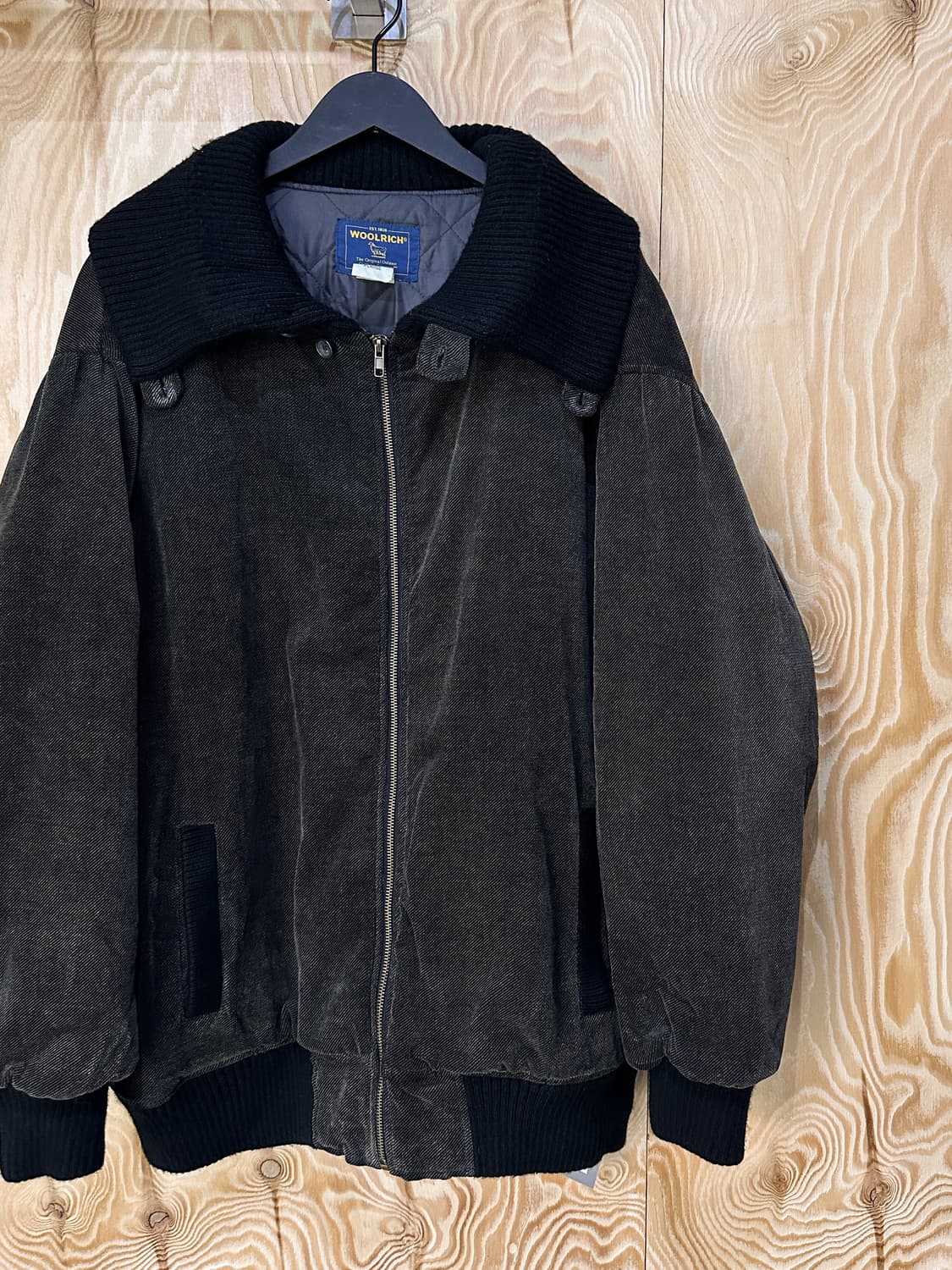 울리치 퀼티드 라인 오버사이즈 봄버 자켓 상품이미지3