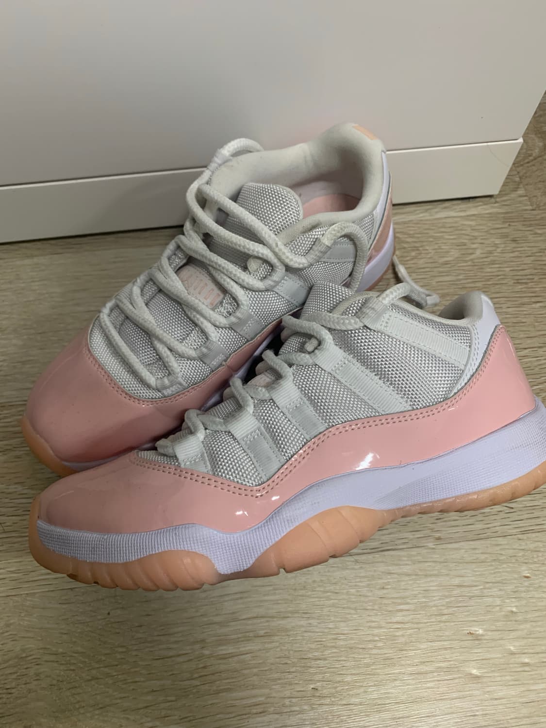 W 에어조던 11 레전드핑크(235) 상품이미지1