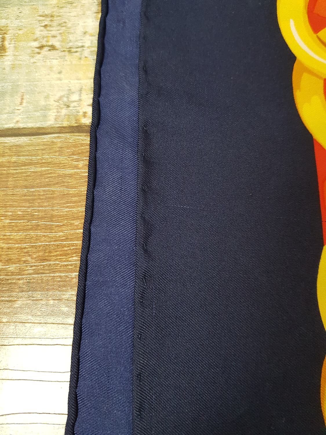 [정품] 셀린느 실크스카프 상품이미지4