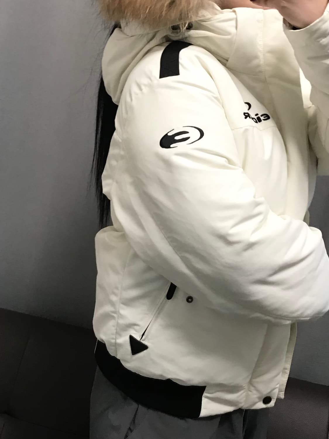 아이더 숏패딩 L 상품이미지3