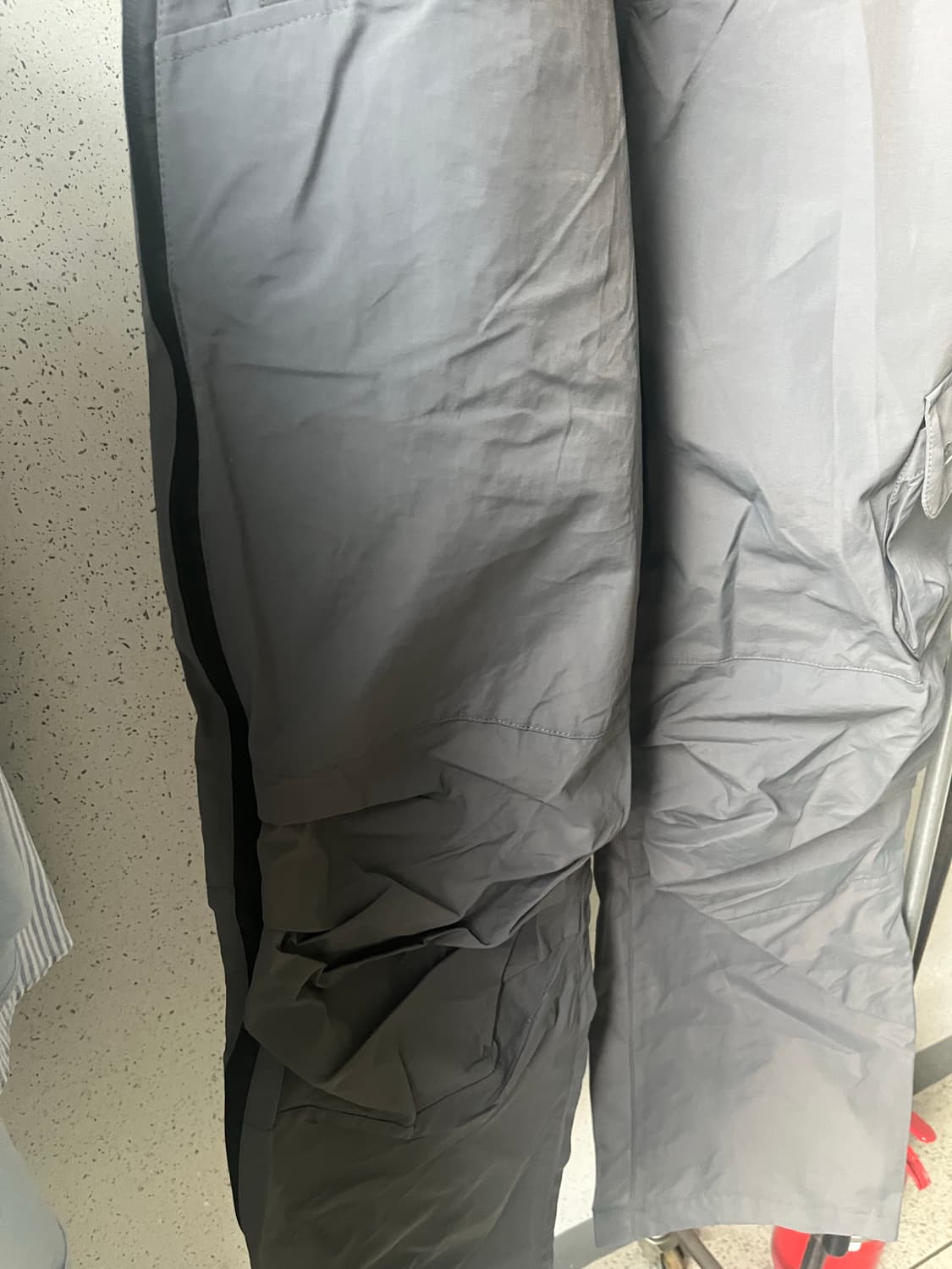 그래일즈 핀턱 나일론 팬츠 2 상품이미지5