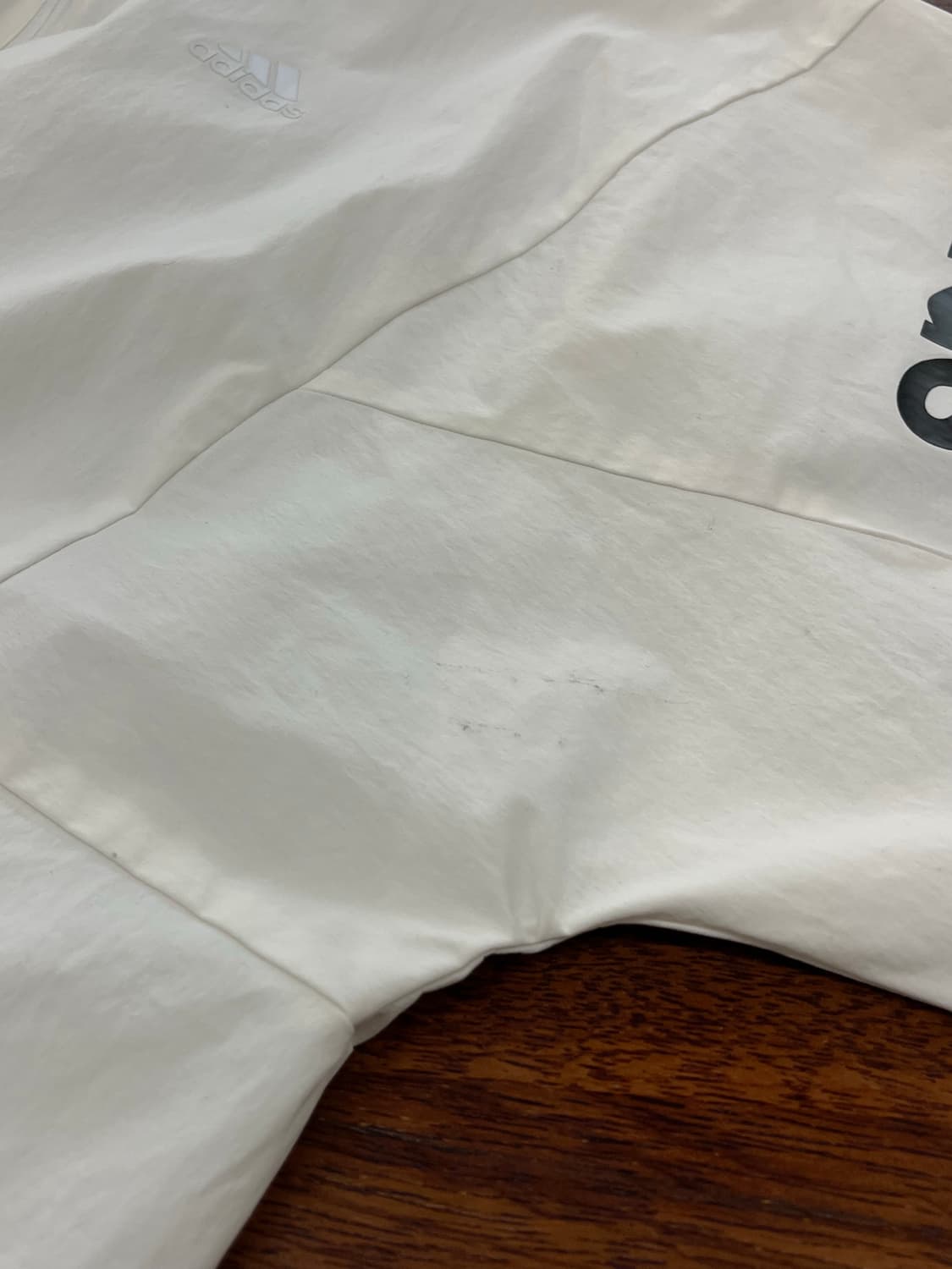 아디다스 암 로고 바람막이 상품이미지10