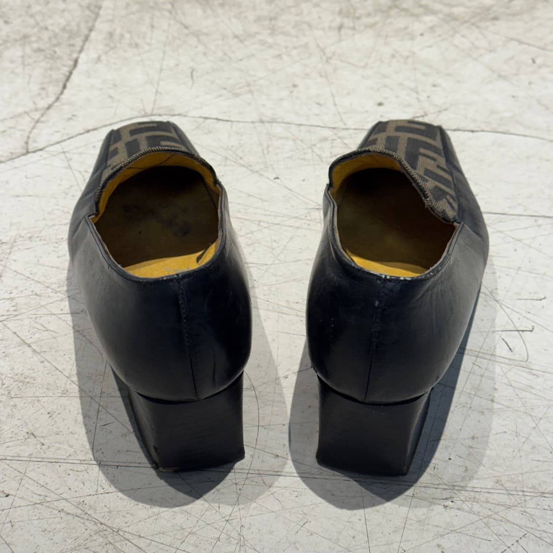 Fendi 펜디 주카 펌프스 로퍼 37.5 (245) 상품이미지6