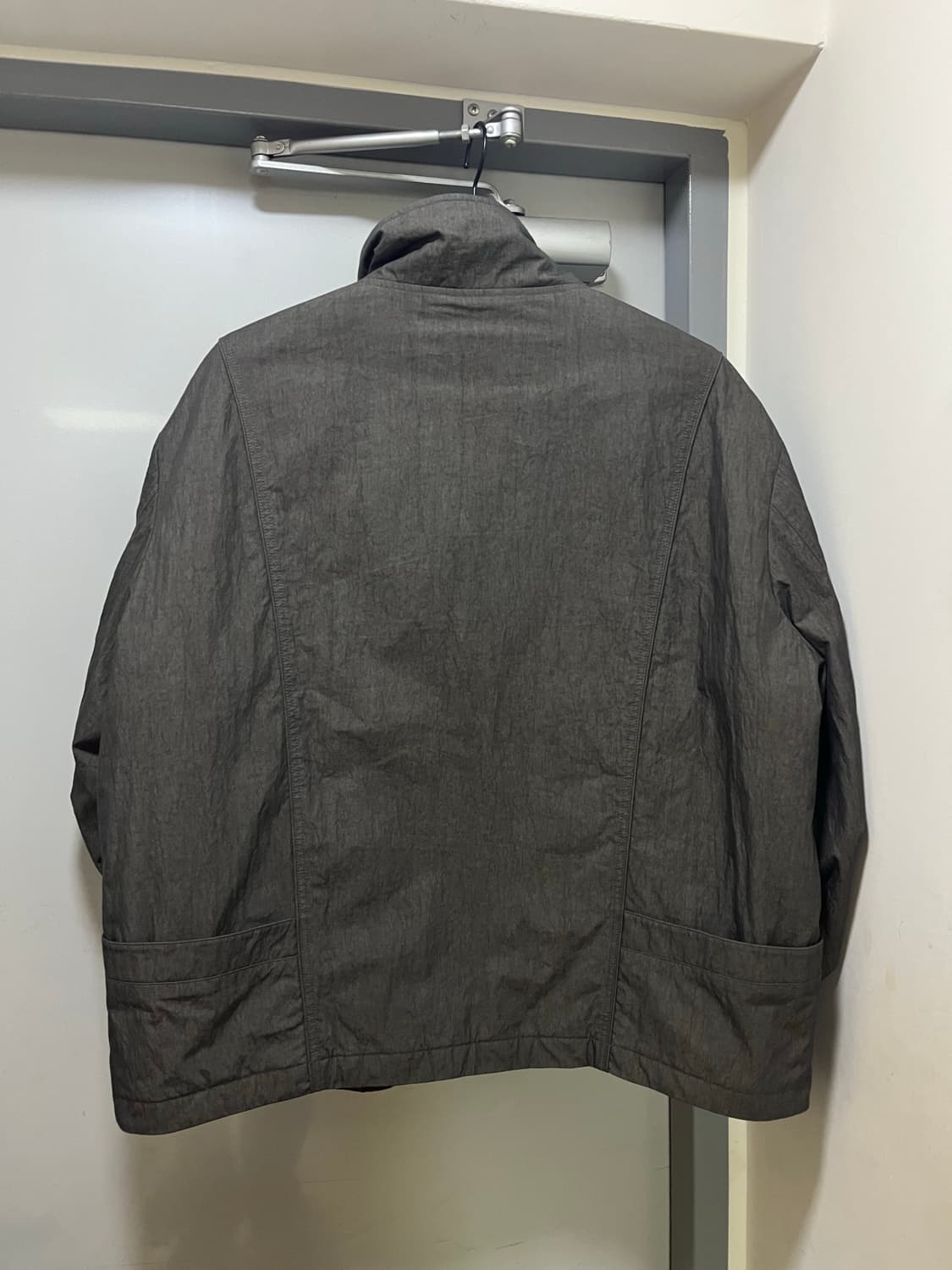 [2] 나아나나 커브드 라인 점퍼 셋업 차콜 브라운 상품이미지7