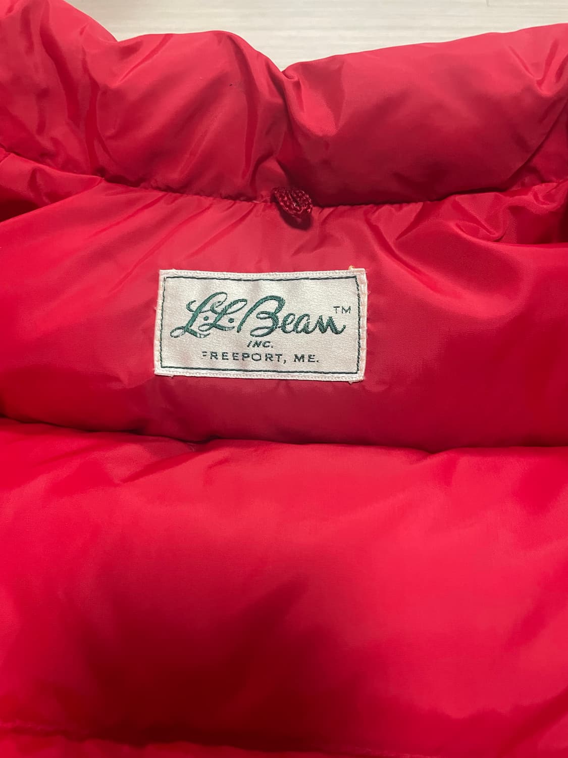 60s 엘엘빈 다운 베스트 레드 상품이미지4