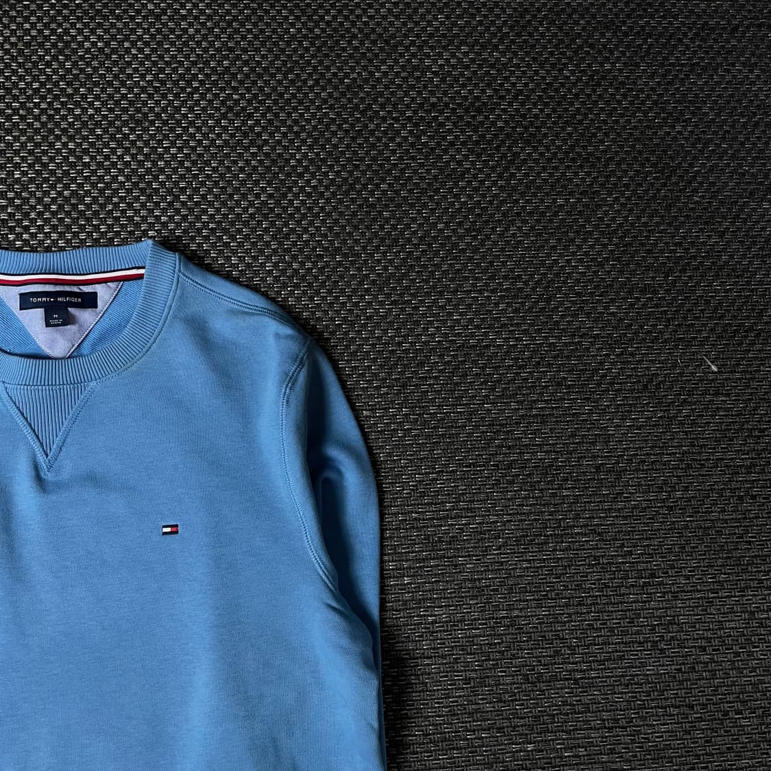타미힐피거 블루 미니로고 라운드넥 맨투맨 티셔츠 M 상품이미지3