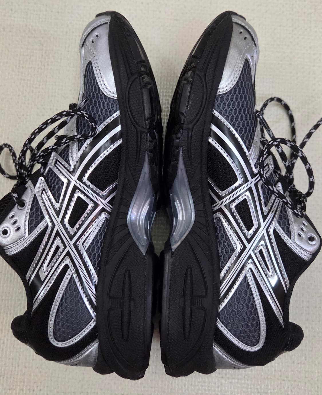 아식스 젤 님버스 10.1 블랙 퓨어 실버 240 상품이미지3