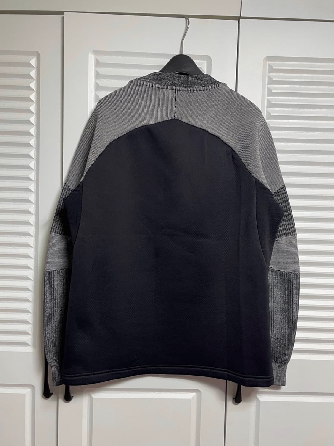 데상트 맨투맨 티셔츠 상품이미지2