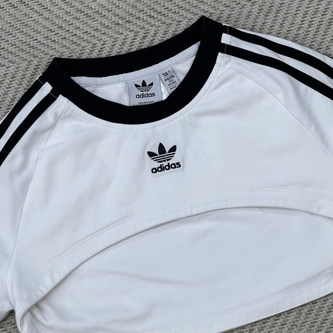 아디다스 크롭 반팔티 r3222 상품이미지3