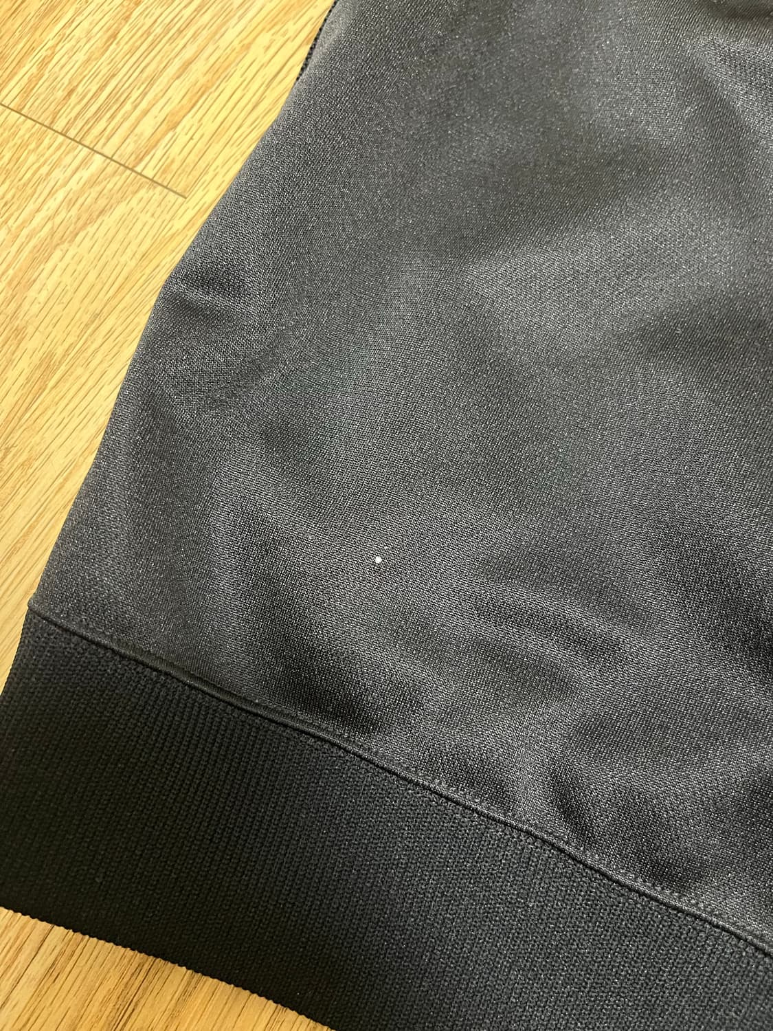 니들스x스튜디오스 크루넥 하프 스웻셔츠 상품이미지7