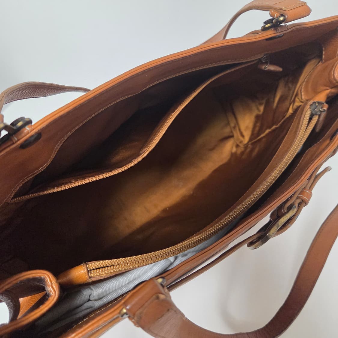 DIOR 크리스챤디올 정품 빈티지 레더 쇼퍼백 숄더백 상품이미지3