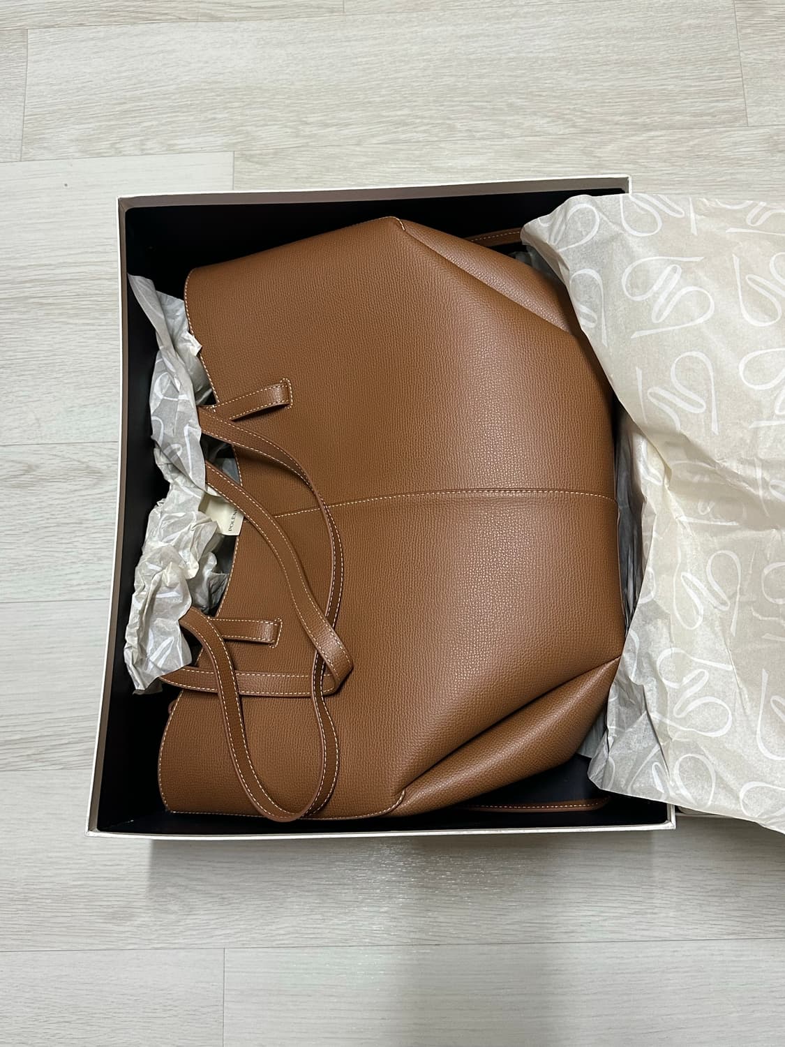 (*풀박 미착용 새제품)폴렌느 시미백 카멜색상 팝니다 상품이미지1