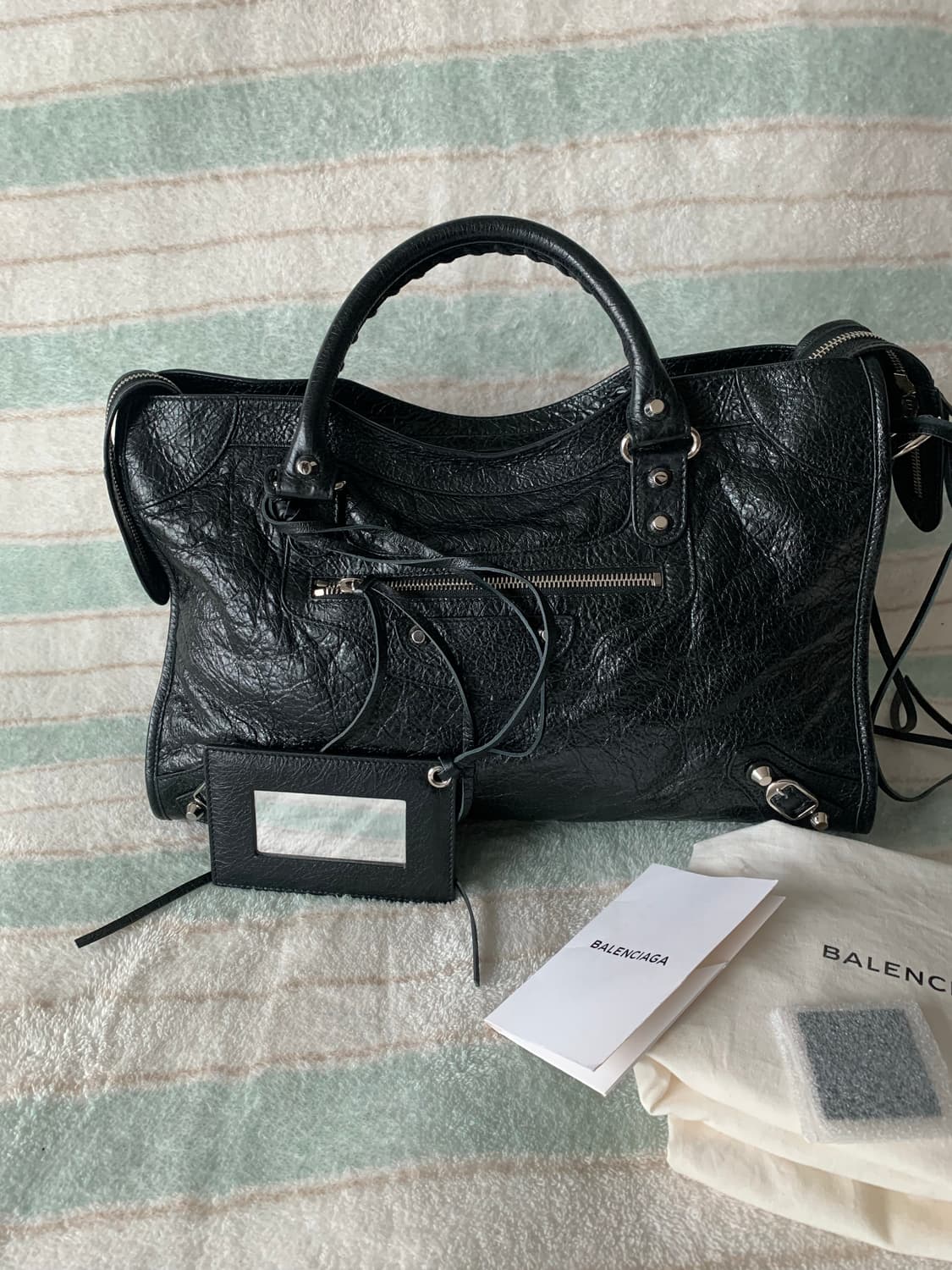 발렌시아가 시티백 모터백 미듐 정품 블랙 상품이미지3