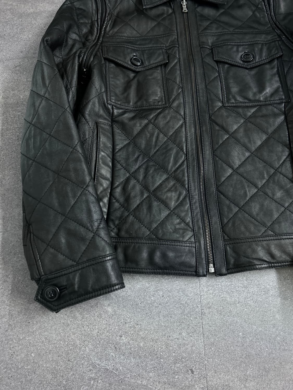 W.Dress Room 퀼티드 데터쳐블 레더 자켓 상품이미지5