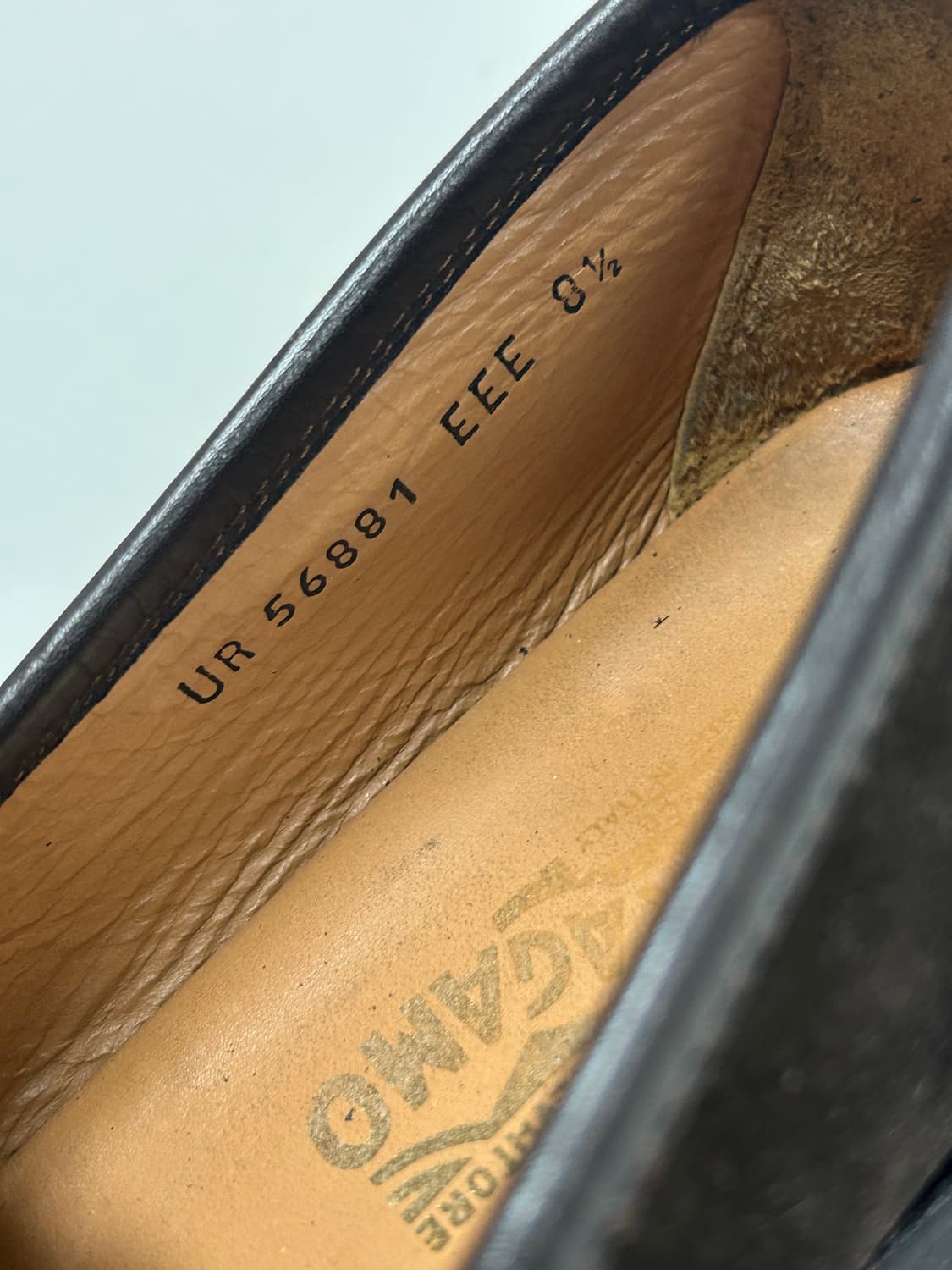 페라가모 스웨이드 간치니 로퍼 상품이미지9