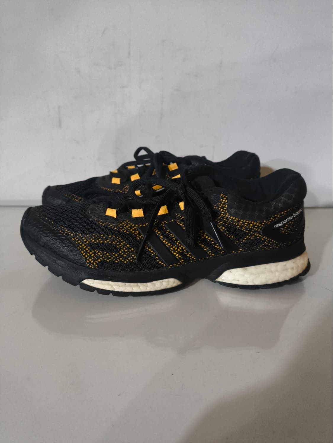 255mm 아디다스 리스폰스23 런닝화  상품이미지1