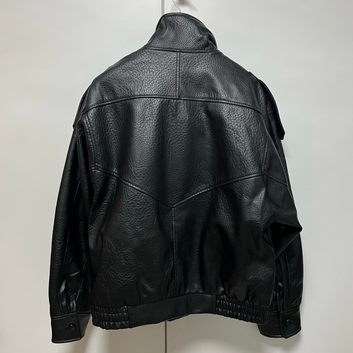 [M,L]자라 25fw 페이크 레더 자켓 상품이미지3